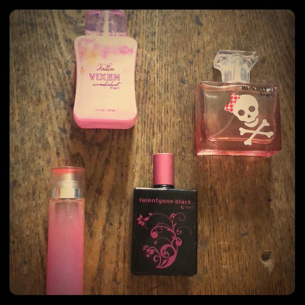Rue 21 perfumes